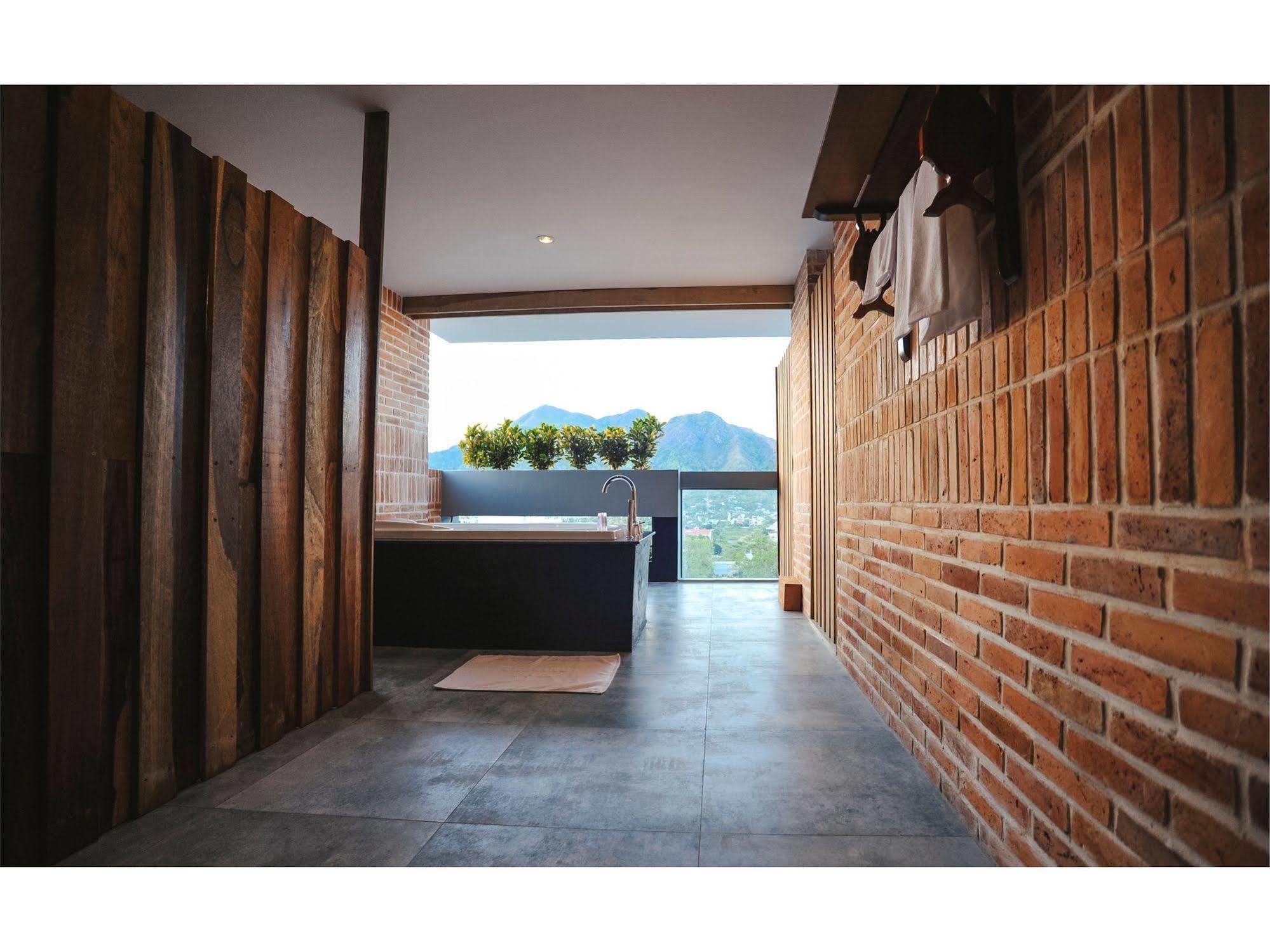 Seasing Boutique Hotel Nha Trang Eksteriør billede
